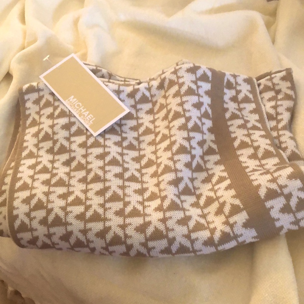 Michael Kors Scarf NWT